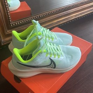 Women Nike Air Zoom Pegasus 39